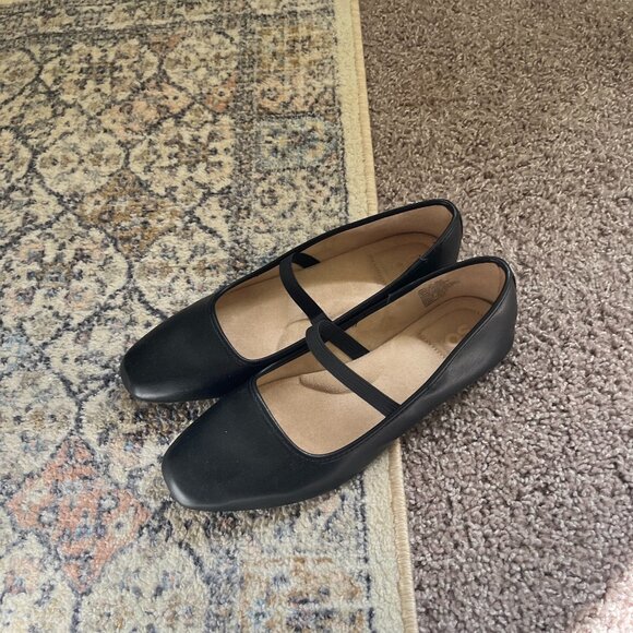 SO black ballet flat Mary Jane sz 10, worn once - Picture 1 of 12